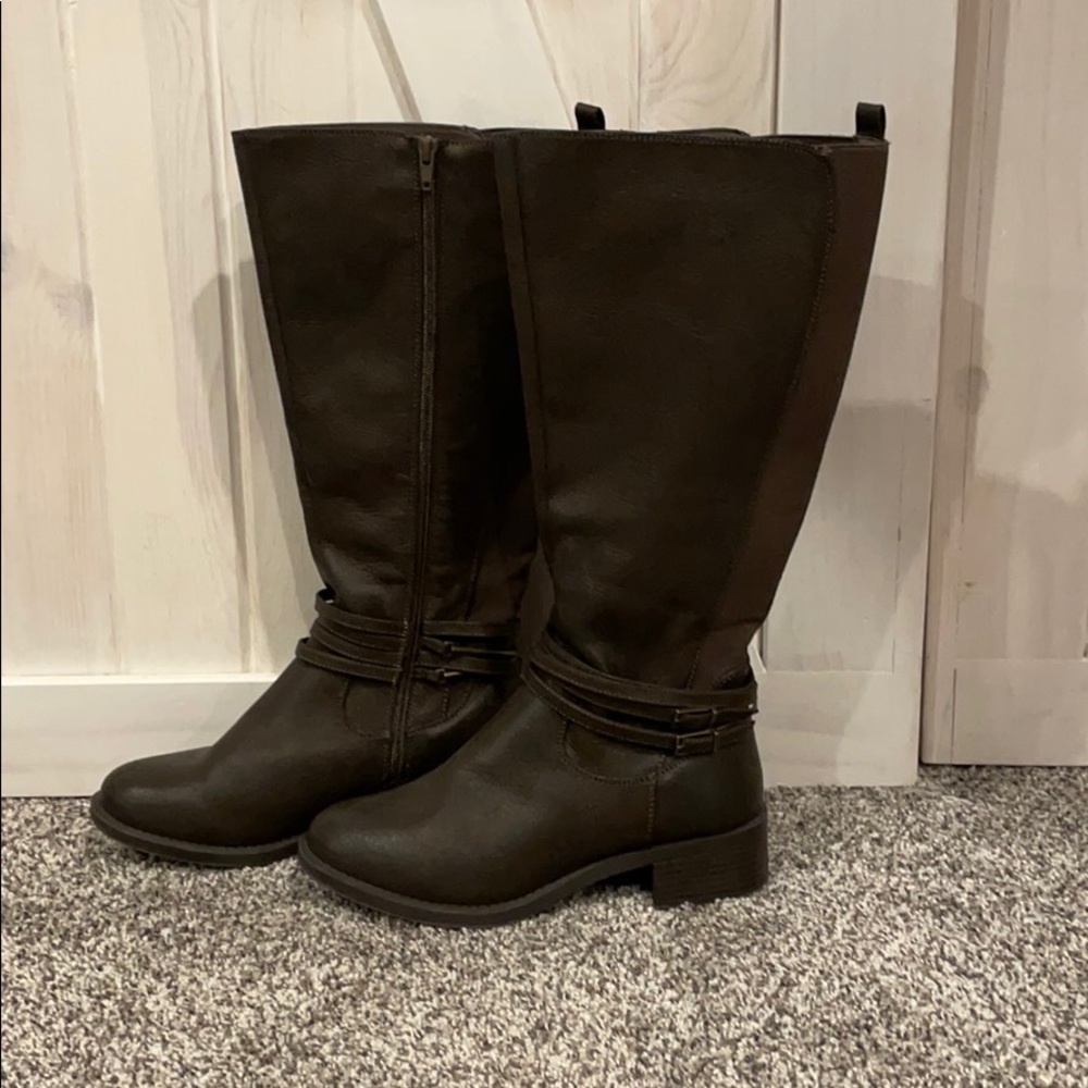 Dark Brown Winter Boots